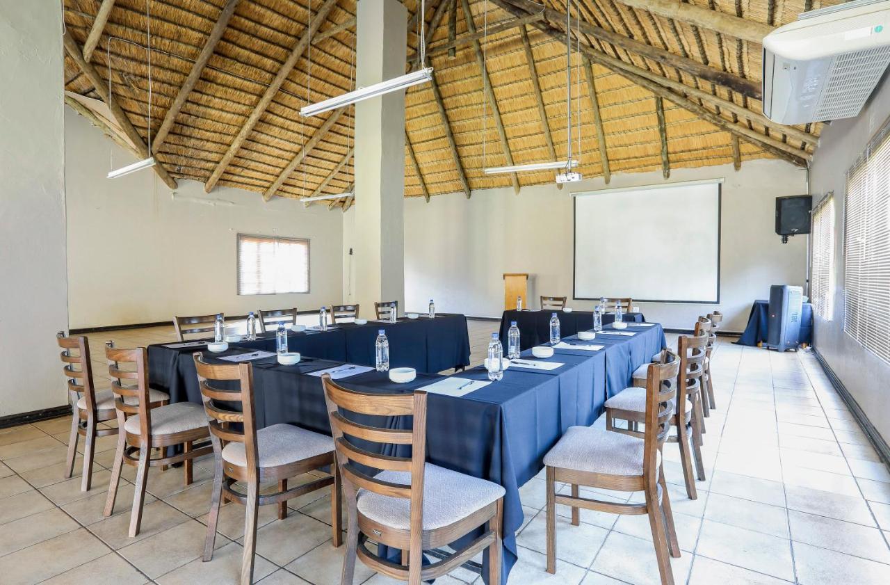 Nongoma Lodge & Inn Cc Exterior photo