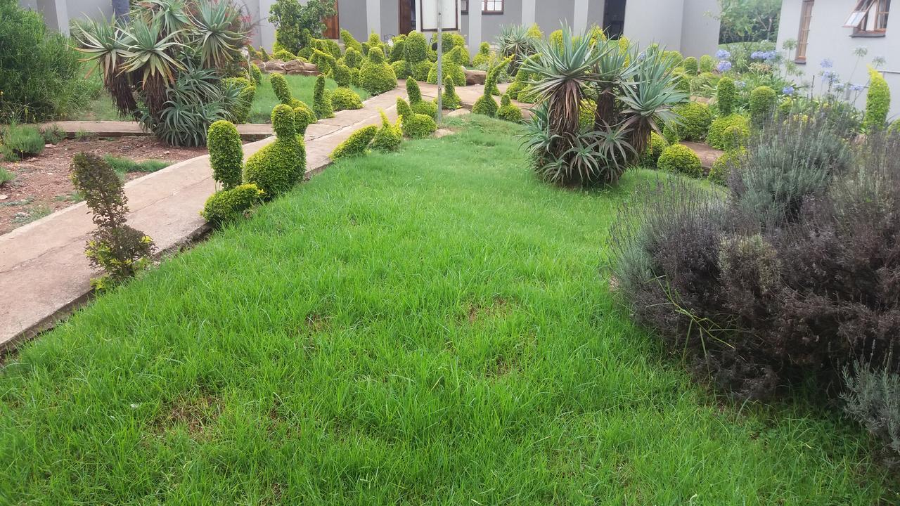 Nongoma Lodge & Inn Cc Exterior photo